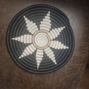 𝅺NWT One (1) Young Living Foundation Woven Trivet